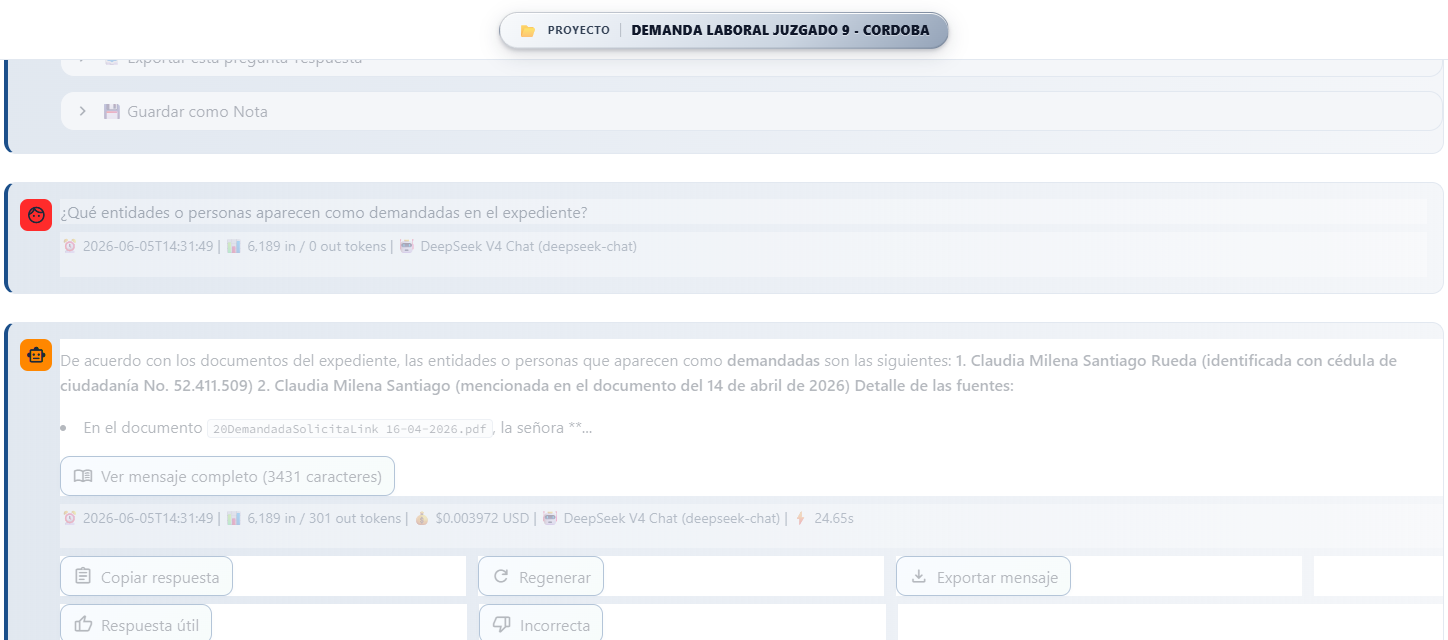 Pantalla completa del chat mostrando múltiples intercambios con la IA y respuestas detalladas